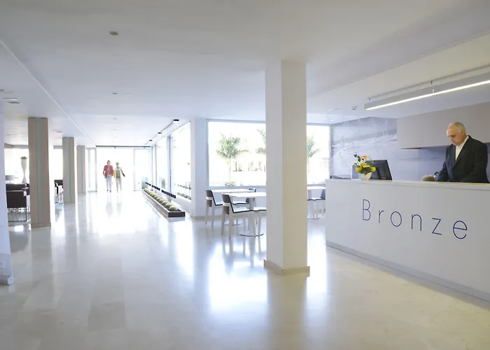 Akeah Broncemar Playa del Inglés