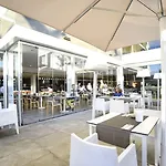 Hotel Akeah Broncemar