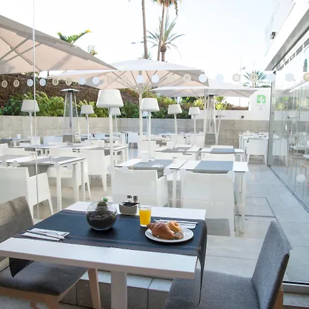 호텔 Akeah Broncemar