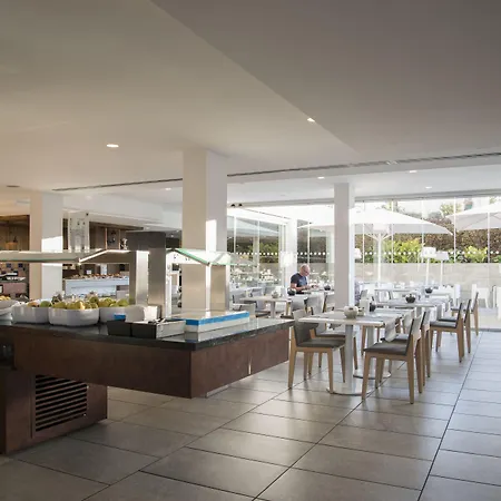 호텔 Akeah Broncemar 4*