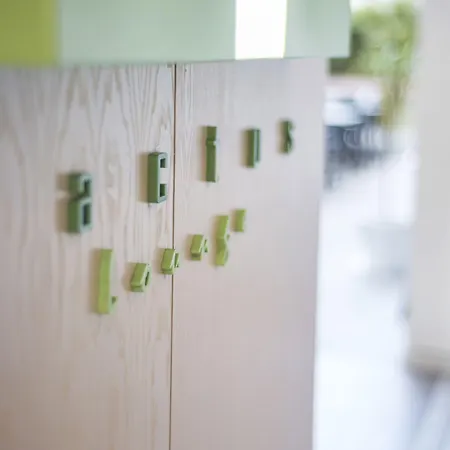 Akeah Broncemar 호텔