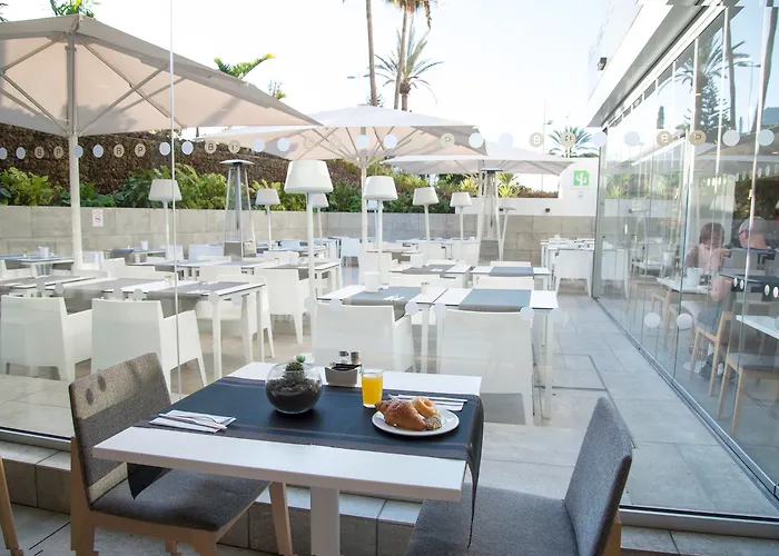 Otel Akeah Broncemar