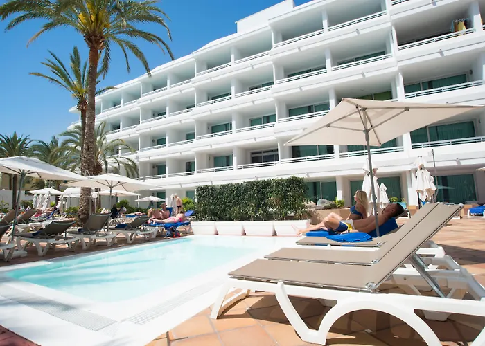 Akeah Broncemar Otel 4*