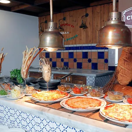 Akeah Broncemar Szálloda 4*