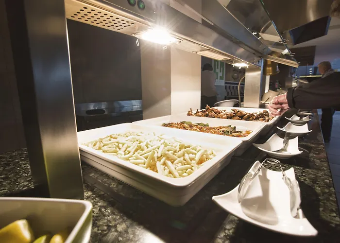 Akeah Broncemar Готель 4*